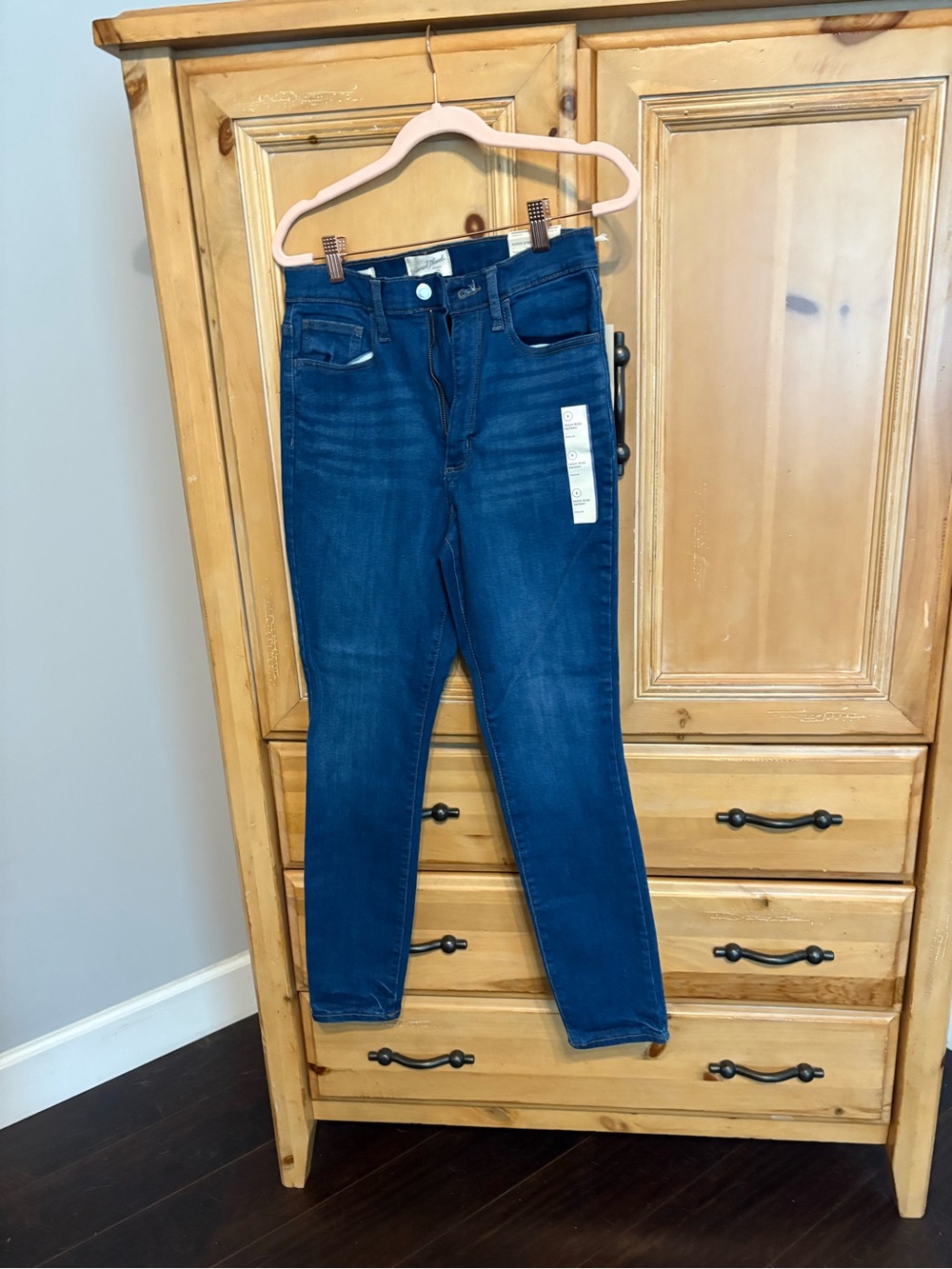 Universal Thread High-Rise Skinny Jeans Size 8 Regular Medium Wash NWT